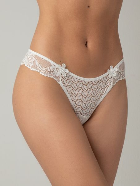 Εικόνα της Milena Ιβουάρ brazil με σαντέλα.