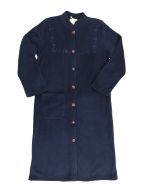 Εικόνα της Jeannette μπλε κουμπωτή φλις γυναικεία ρόμπα με κέντημα.