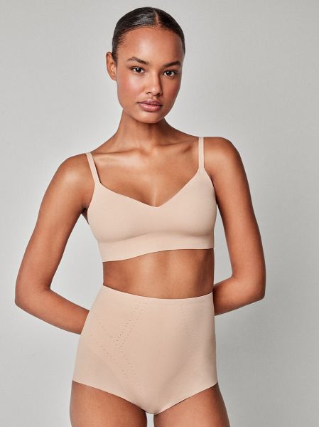 Εικόνα της Gisela Shape Μπεζ Λαστέξ Slip Χωρίς Ραφές.