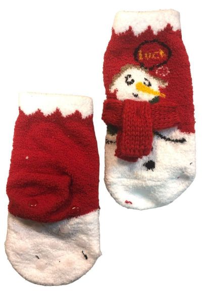 Εικόνα της Ider κόκκινες παιδικές Χριστουγεννιάτικες κάλτσες με πατουσάκια σιλικόνης και σχέδιο χιονάνθρωπο.