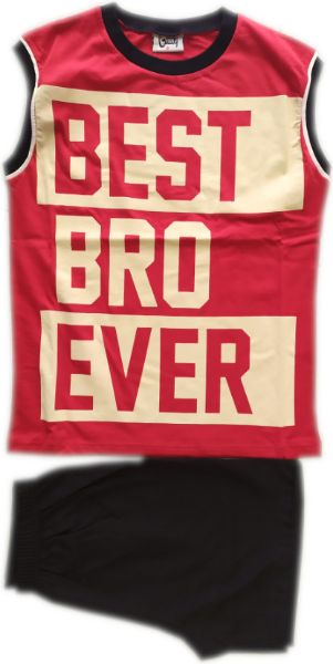 Εικόνα της Παιδική αγορίστικη πιτζάμα από 100% βαμβάκι. Κόκκινη αμάνικη μπλούζα με στάμπα. Μαύρο μονόχρωμο σορτς.