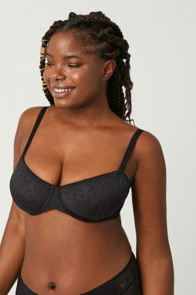 Εικόνα της Ysabel Mora μαύρο σουτιέν με μπανέλα, χωρίς επένδυση.