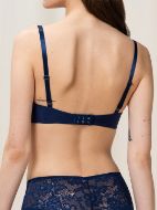 Εικόνα της Triumph Vivid Spotlight N μπλε σουτιέν χωρίς μπανέλα, χωρίς επένδυση.