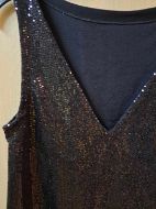 Εικόνα της Elite μαύρο τοπ με παγιέτα.