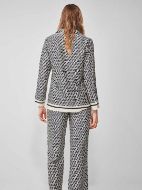 Εικόνα της Gisela Εμπριμέ Μαύρη/Εκρου Viscose Γυναικεία Κουμπωτή Πιτζάμα.