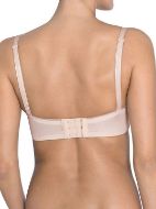 Εικόνα της Triumph Beauty Full Essential WDP Μπεζ.