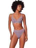 Εικόνα της Triumph Amourette 300 W λιλά σουτιέν με δαντέλα & μπανέλα.
