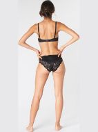 Εικόνα της Triumph Amourette 300 Μαύρο Σουτιέν Με Μπανέλα, Χωρίς Ενίσχυση.