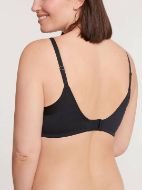 Εικόνα της Bestform μαύρο σουτιέν χωρίς μπανέλα, με ελαφριά επένδυση.
