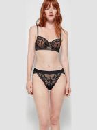 Εικόνα της Gisela μαύρο σουτιέν με δαντέλα, μπανέλα & εξαιρετικά ελαφριά επένδυση στις cups.