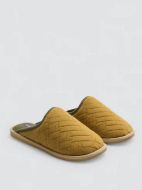 Εικόνα της Ysabel Mora Μουσταρδί/Λαδί Ανδρικές Παντόφλες.